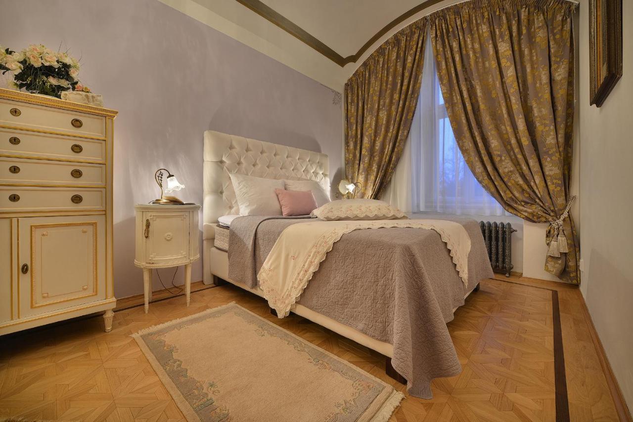 Apartman Dalia Janackovo Nabrezi Prague Extérieur photo