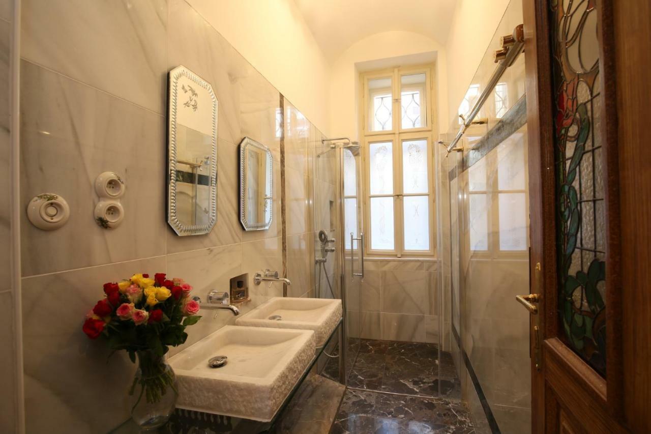 Apartman Dalia Janackovo Nabrezi Prague Extérieur photo